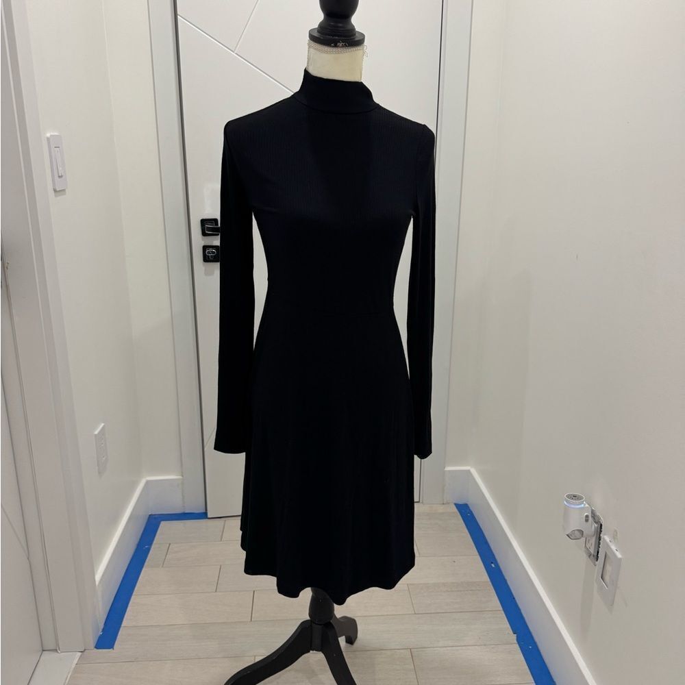 Banana Republic Elegant Black Long Sleeve Dress